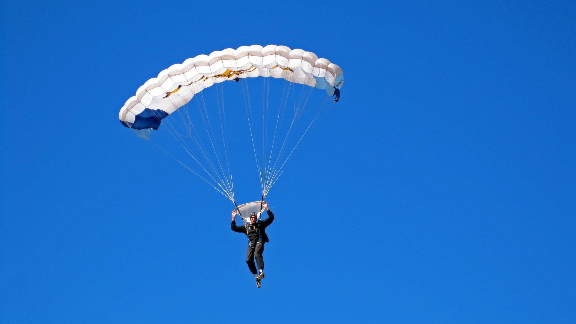 _瑜伽冥想联谊会：放松身心迎接新挑战_，瑜伽冥想视频教学