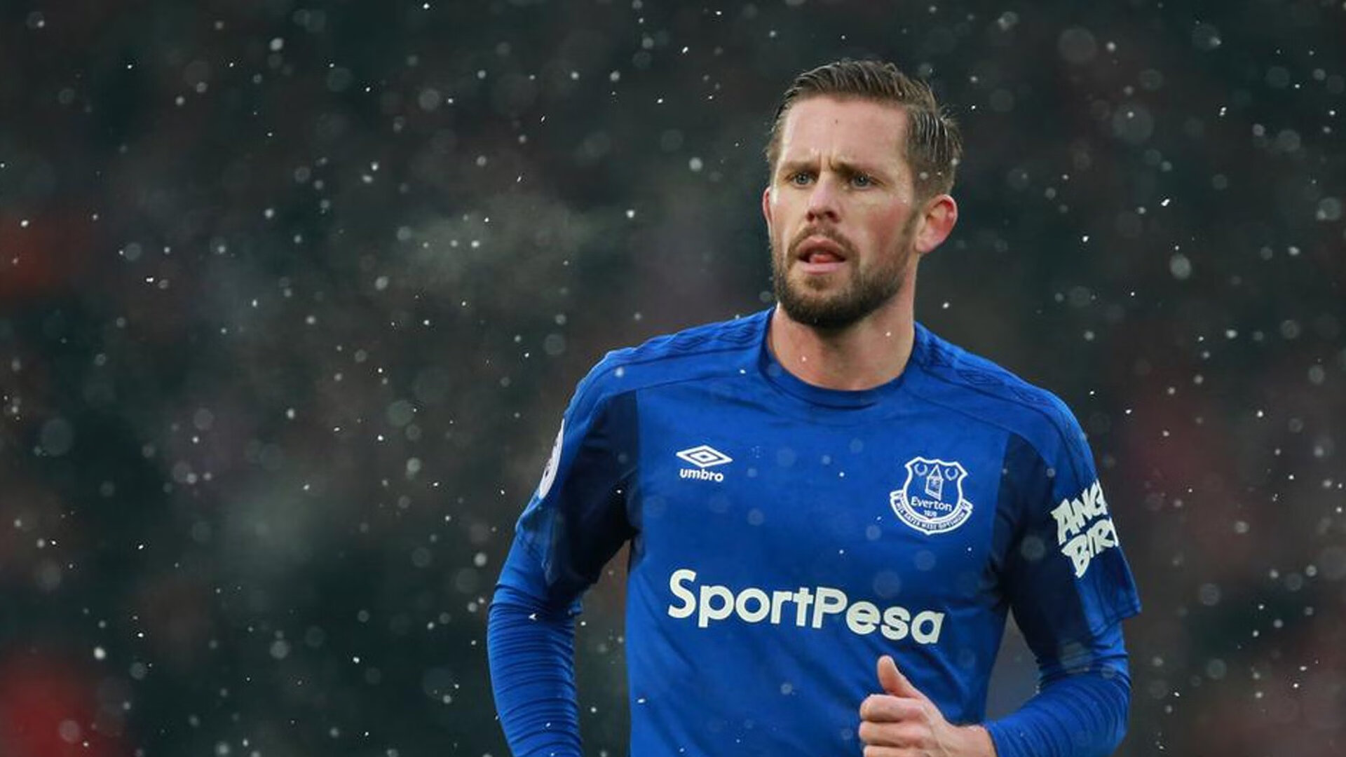 夜战赛段：星光下的极速狂飙